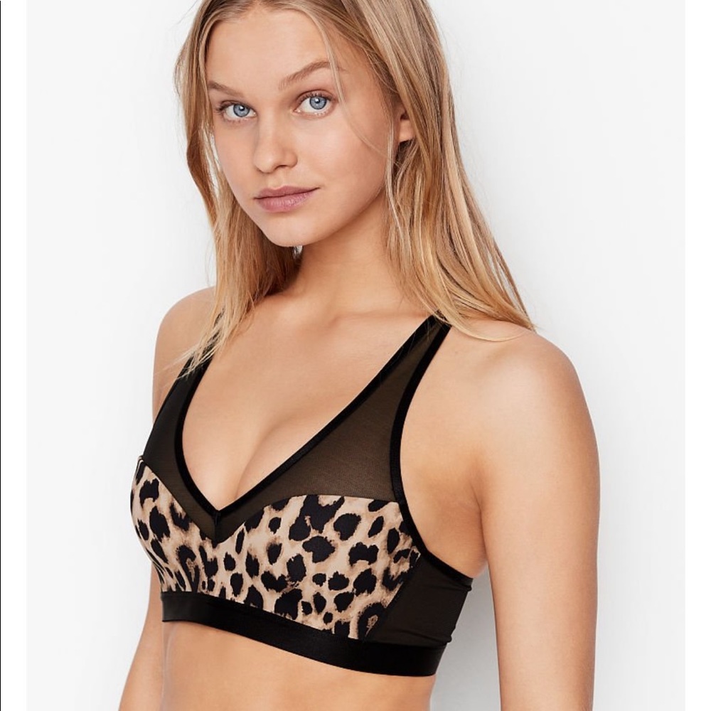 NWOT VS Incredible Medium Support Plunge Sport Bra